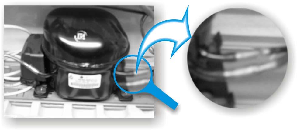 4 2. Zajem slike in osvetlitev Slika 4: Slikovni posnetek iz črno-bele video kamere in povečava najbolj problematičnega dela Vsi barvno neizraziti elementi se pri zajemu s črno-belo video kamero