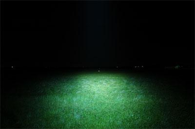 This photo shows the wide spot configuration, illuminating that field.