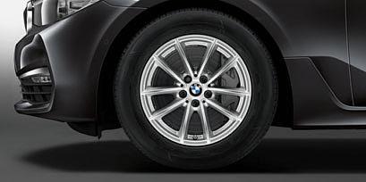 WHEELS AND TYRES. ORIGINAL BMW ACCESSORIES. Equipment 24 25 Discover more with the new BMW catalogue app. Now available for your smartphone and tablet.