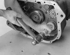 Transmission Overhaul Procedures-Bench Service How to Install the Auxiliary Countershaft Bearing Races Special Instructions None Special Tools Typical service tools Bearing Driver T17 (see Table 6)