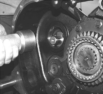Transmission Overhaul Procedures-Bench Service How to Install the Upper Reverse Idler Gear Assembly Special Instructions The installation procedure is the same as that for the lower reverse idler