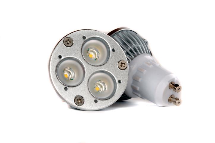 3 Warm White 4 - White 120 120V AC 20-20 Beam SP 40-40 Beam NFL 60-60 Beam FL RETROpac SLP MR16 GU10 GU10 MR16 Replacement High Output - Color matched LEDs in white/warm white 4W Interchangeable
