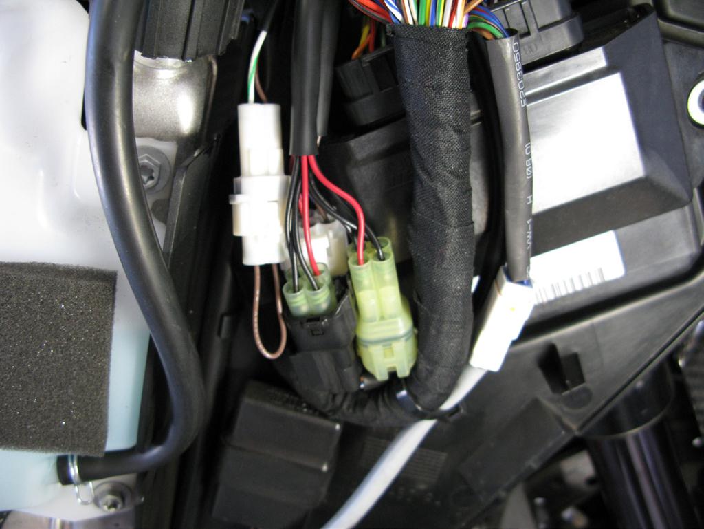 Remove the dummy plug and connect the mating Bazzaz power into