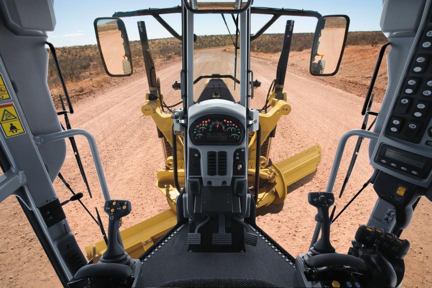 Steering and Implement Controls The 140M sets the new standard for motor grader operational efficiency. Ease of Operation.