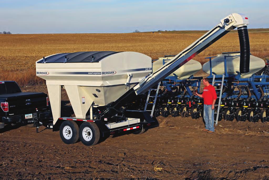 The 240 RT features Meridian s advanced control system with hydraulic drive to adjust discharge height, pivot conveyor to the left