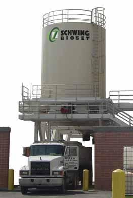 splashing Silos are clean systems with minimal housekeeping requirements as there is no external ribbing or bracing to collect water or spilled material as with traditional live bottom bin designs