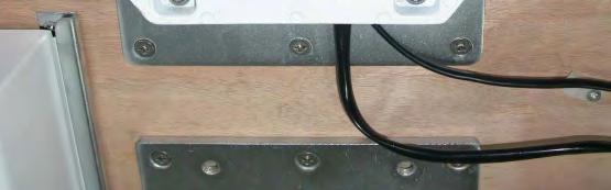 securely with the spanner (Fig.4). 5 Voltage selector Fuse holder Fig.