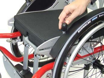 The wheel locks must not be used as driving brakes for slowing down the wheelchair, as in extreme cases, the abrupt stopping of the wheelchair can lead to falls.