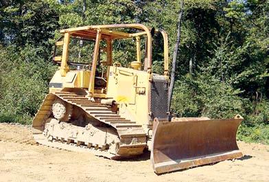 (2,213 Original Hours) 1987 CATERPILLAR Model D4H LGP Crawler Tractor, s/n 9DB00920, powered by Cat 3204 diesel engine and powershift transmission, equipped with 6-way blade, ROPS canopy