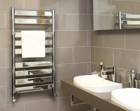 VELA Wall Mounted MD048 Rectangular crossbars give a solid feel to this design.