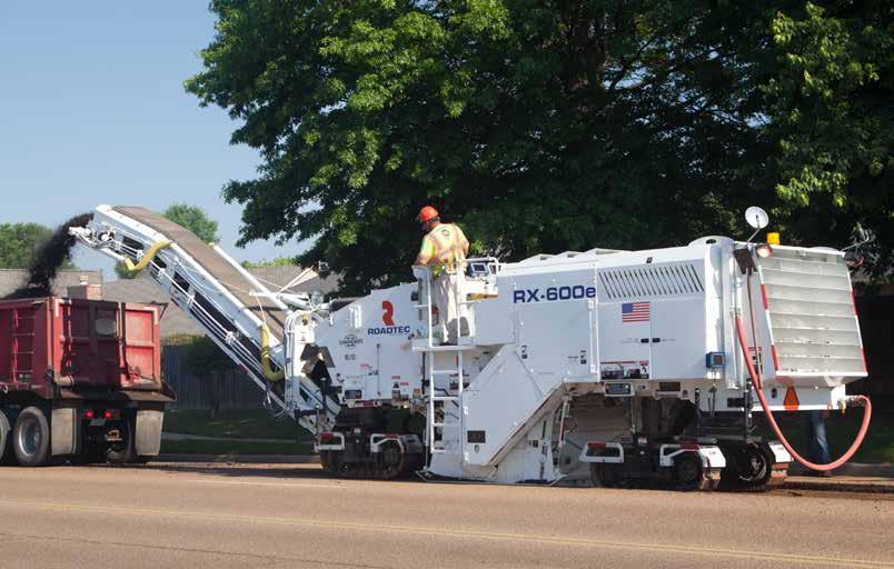 THE RX-600 SAVES YOU TIME & MONEY BY DELIVERING QUALITY MILLING TO ACHIEVE SMOOTHNESS Milling for Smoothness When smoothness of the finished pavement is important, it s critical to start with a level