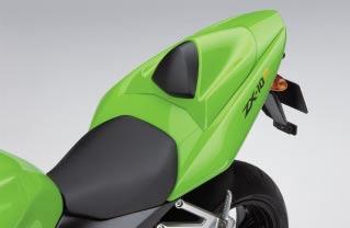 * Optional single seat cover can replace the tandem seat for an even more aggressive image.