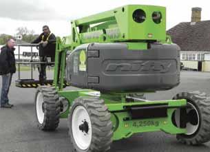 The HR28 Hybrid is also the world s largest battery electric powered boom, thanks to its hybrid power pack.