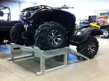 With the ATV riser you can also safely secure your loads, save your back window and
