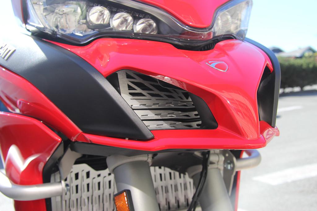 Oil Cooler Guard for the 05 Ducati Multistrada 00 INSTALLATION INSTRUCTIONS Dear Rider, Thank you for choosing AltRider!