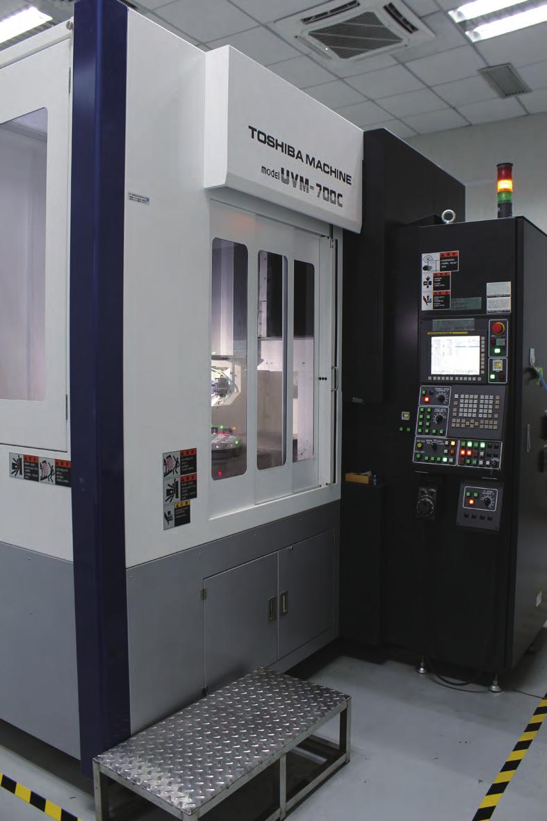 Tooling Devision Overview (1) 3 axis 60000 RPM Diamond turning machines (Toshiba UVM 450C) 13 sets (2) 3 axis 1500 RPM
