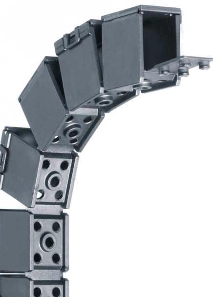 values System E1 Variable chain length - easy separation at each chain segment Strip connectors Easy fastening through strip bore each link Various materials available 620 E1 You find more technical