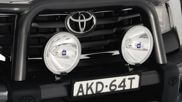 Driving Lights (Bullbar and Nudge Bar sold separately) Toyota Genuine Driving lights offer you increased visibility for a range of different applications.