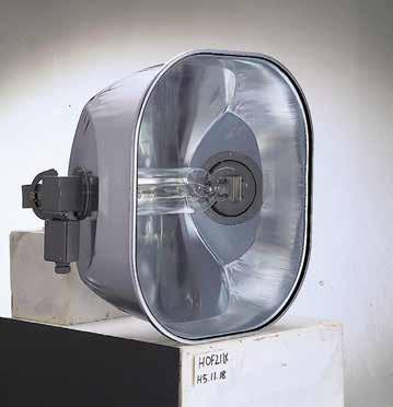 EYE HOF 211 The EYE HOF 211 is a powerful 2000W smooth reflector floodlight with a range of features contributing to improved illumination, longevity, ease of maintenance and installation.