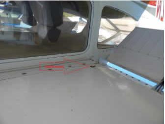 LEFT WING Take a fuel sample using the sample cup. The cup can usually be found in the pouches behind the front seats.