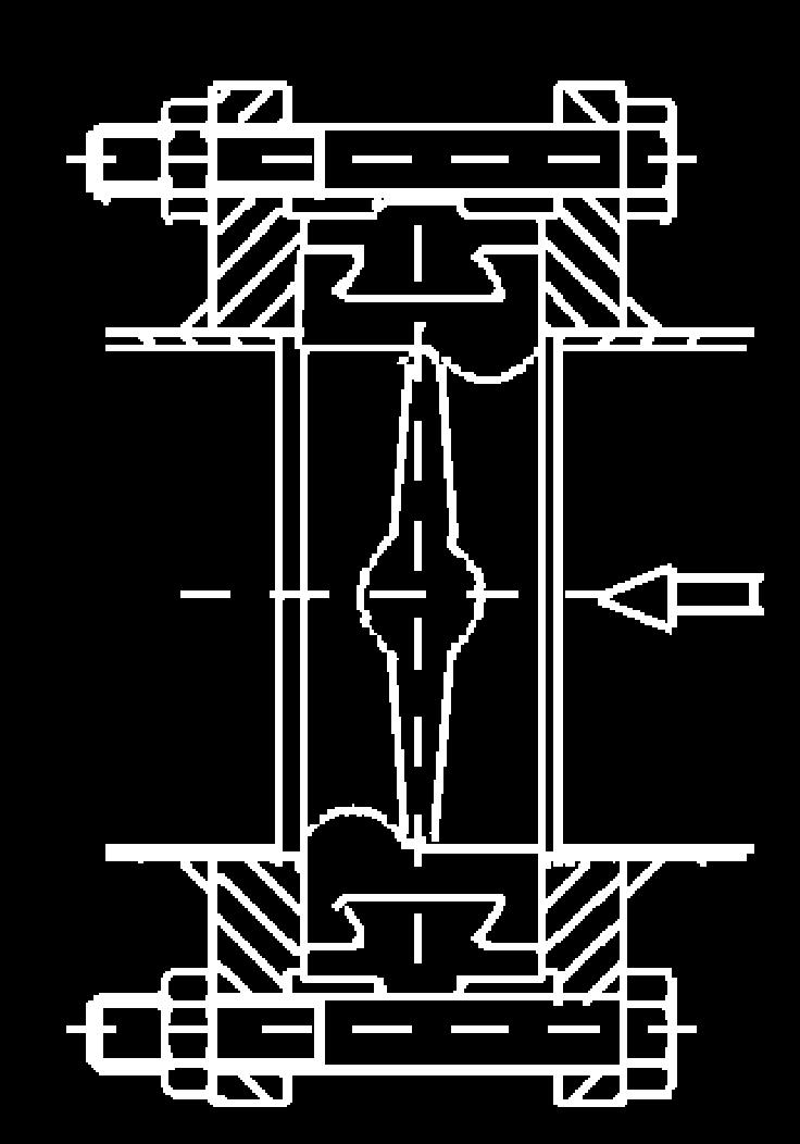 Do not place joint between valve and flanges. Do not use flat flanges with the pipe assembled as in the drawing shown below.