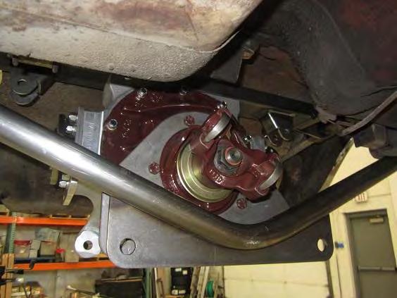 Figure 47 Figure 48 19) Install the lower control arms using