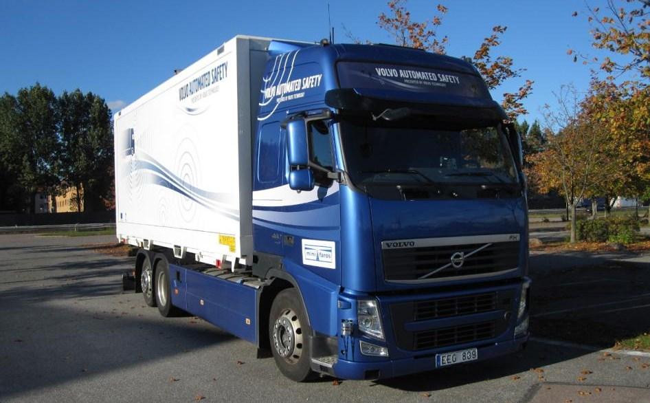 2.2 VTEC demonstrator vehicle The Volvo demonstrator is a FH12 rigid truck shown in Figure 6.
