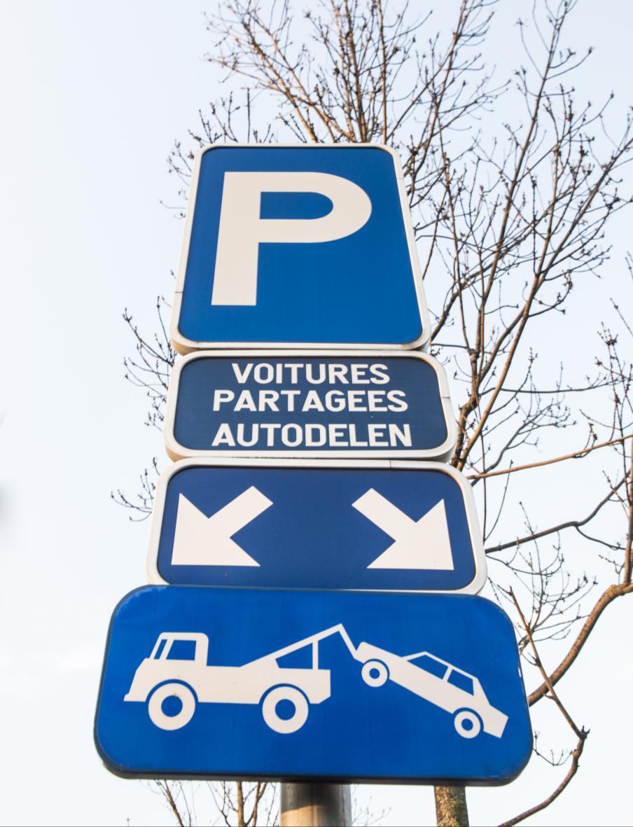 REGULATORY FRAMEWORK March 21, 13 Decree: terms and conditions of use of the reserved on-street parking spaces Regulate the car sharing market : open model with