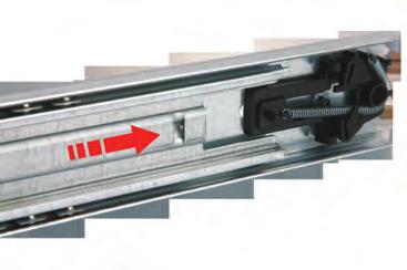 The guide rail is automatically drawn to the end position by the integrated self-retraction during closing. The side fittings on the inner slide are replaced by angle brackets.