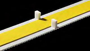 The belts (depending on the number of pieces 4-6 belts) do run synchronously in parallel depending on the lengths of the cutted profile.