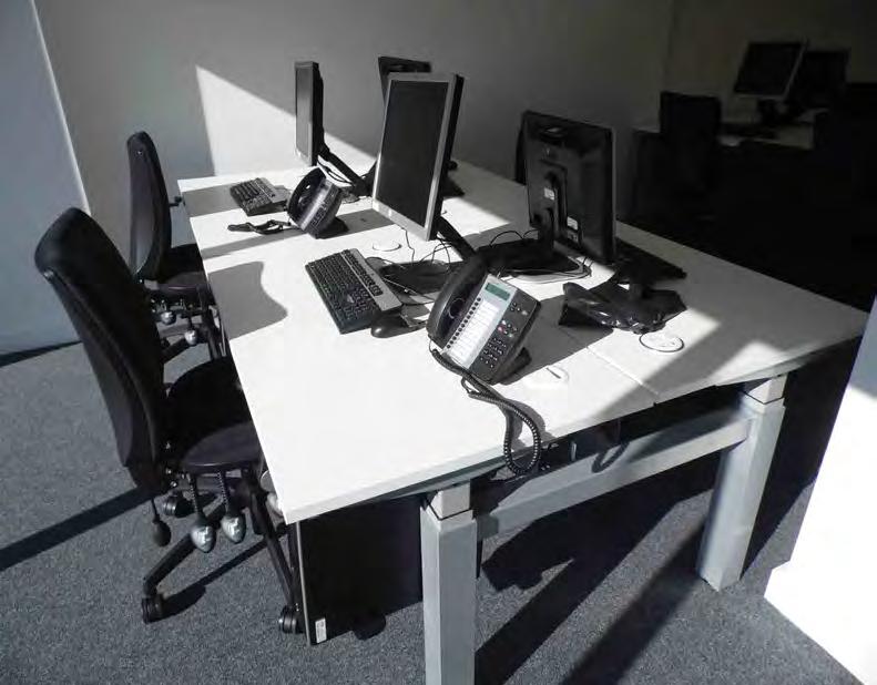 TASK & OPERATOR CHAIRS A comprehensive collection of functional seating solutions suitable for all office applications.