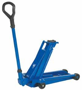 height: 735 mm Very low minimum height of only 80 mm Wide and robust frame made of high-strength steel Fitted