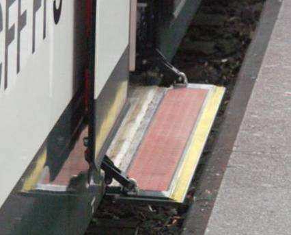 Level Boarding includes boarding/alighting situations where the level of the platform and the vehicle entrance floor are in the same height, or up to a height difference of ± 50mm, combined with a