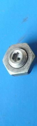 Fracture of the retaining bolt of GE357.