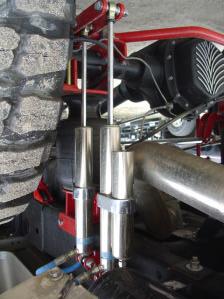 Use the 1/2 x 2 1/2 bolts to fasten the upper sway bar end link to the frame. (2.0, 2.1, 2.2) Step 12.