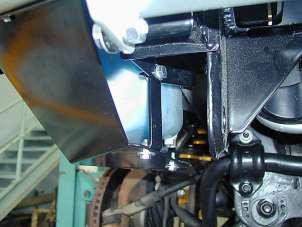 If fitting fog lamps connect the fog lamp harnesses fitted at Steps 24-25 to the fog lamps.