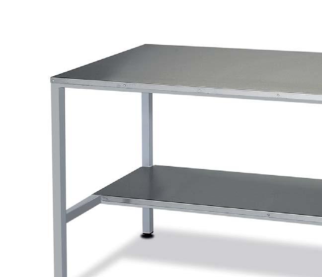 Preparation Tables - Fixed Height, Stainless Steel Worksurface Range of static & mobile preparation tables Mobile fi tted with 100mm castors,