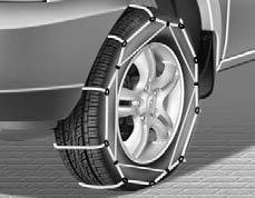 Vožnja 1VQA3007 Snežne verige Ker so pri radialnih pnevmatikah boki tanjši, jih lahko nekatere vrste verig poškodujejo. Zato v tem primeru namesto verig raje uporabljajte zimske pnevmatike.