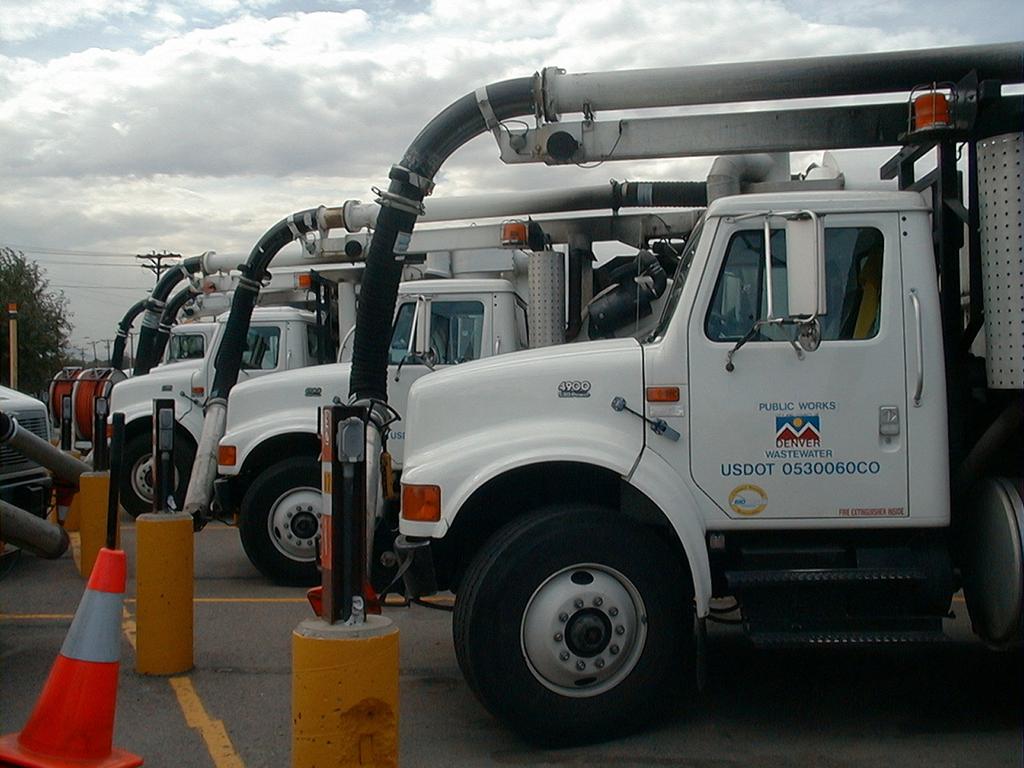 Greening Denver s Fleet Alternative Fuels Biodiesel City started using B20 in 2004 About 60 diesel units involved