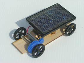 Design and Build a Solar Car 1. Make sure your kit contains the items listed. 2. Locate the grid planning sheet in the kit. 3.