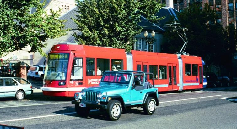 Key Design Differences Streetcar Smaller and more nimble than light rail Operates as single car Typical