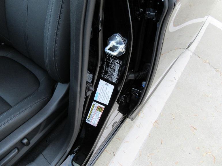 indicating that it is a Honda Clarity Plug-In