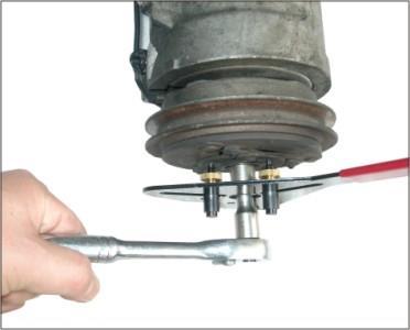 compressor crankshaft pulley and install/remove centre screws