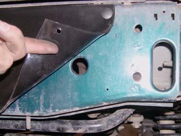 Install sensor onto passenger side bracket with kit bolt (1/4 x 1 ), two kit washers (1/4 SAE), and kit nut (1/4