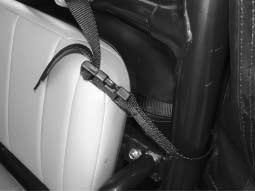 Make required adjustments to the enclosure to smooth out its surfaces. Door panels should be zipped up when making these adjustments. a. Check how the back panel fits.