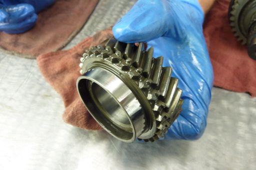 How to Inspect Gears & Synchronizer Hubs. Note: Synchronizers do not need inspection.