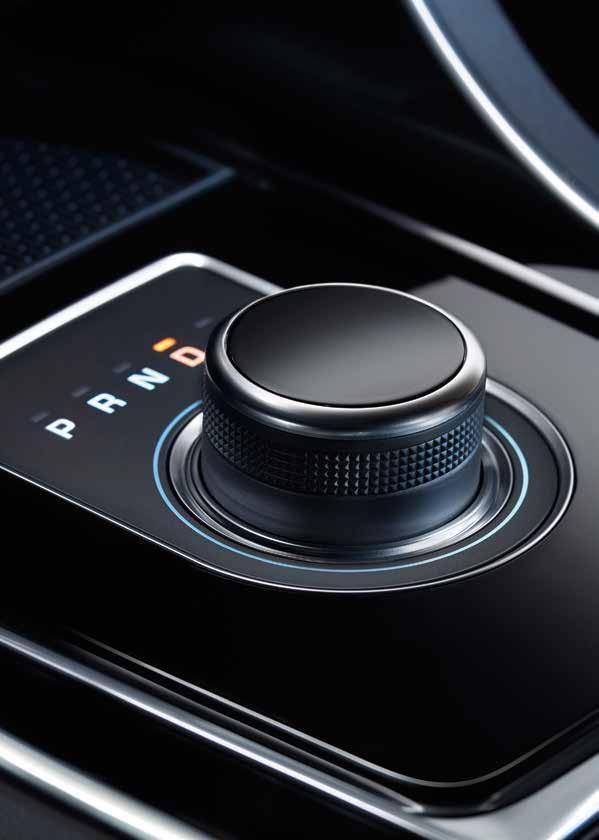 AUTOMATIC TRANSMISSION EIGHT-SPEED AUTOMATIC TRANSMISSION XE's automatic transmission is highly responsive, smooth and efficient. It delivers rapid shifting for effortless acceleration and overtaking.