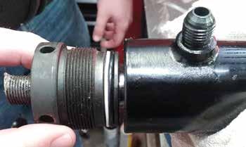 DO NOT reinstall the seal gland into the cylinder without lubricating the seals, as this will damage the seals and cause premature seal failure.