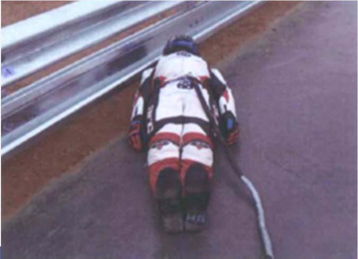 Protection structure for motorcyclists Test principle The full-scale impact test consists of launching an equipped ATD (Anthropomorphic Testing Device) at a given speed against a barrier equipped