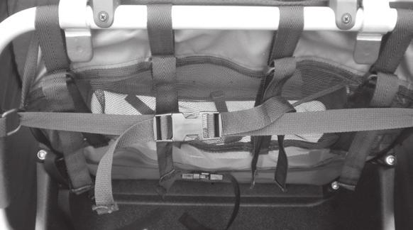 Attaching the Seat d lite, Solo, and Tiger d lite: Fasten male and female buckle parts together on straps behind seat.
